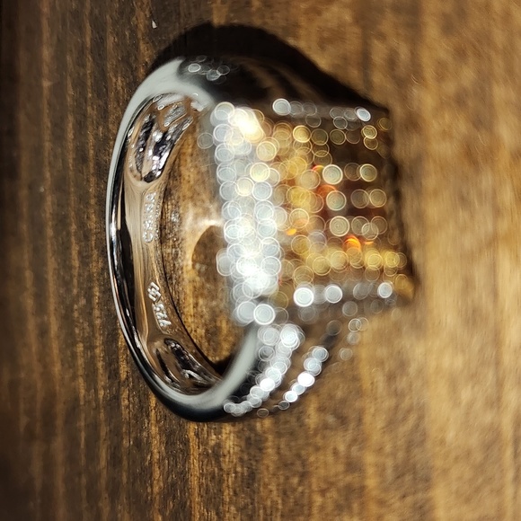 Stunning 1/2 ct Red Diamond Ring - Picture 5 of 5